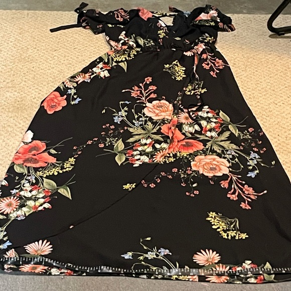 2/$20 Maurices black floral maxi dress - Picture 4 of 7